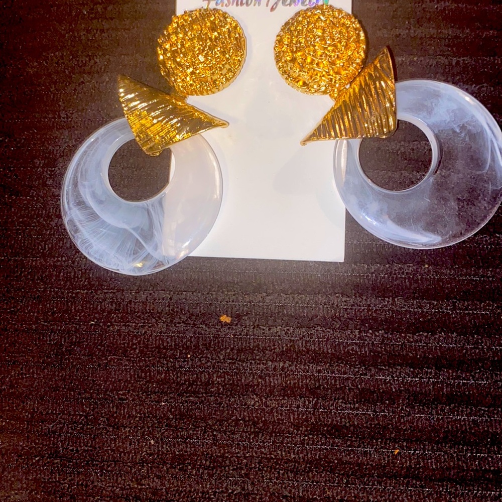 Vintage Acrylic Geometric Gold and White Marble